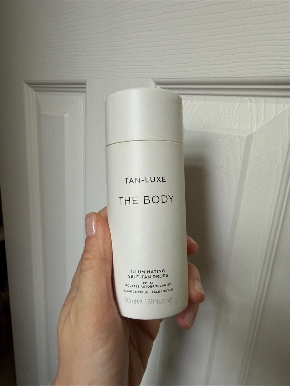 TAN-LUXE THE BODY Illuminating Self-Tan Drops - White Bottle